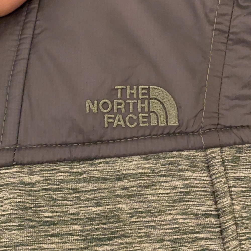 PRICE FIRM!!! The North Face Flash Dry Vest NWOT - Picture 6 of 7